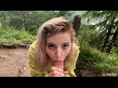 ❤️ Ragazza ingoia cum dopu un pompino publicu - Eva Elfi ❤ Video sessu à porn co.niceporn.ru ❌️❤